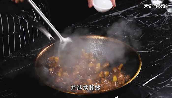 栗子鸡的家常做法(栗子鸡煲汤的最佳做法)